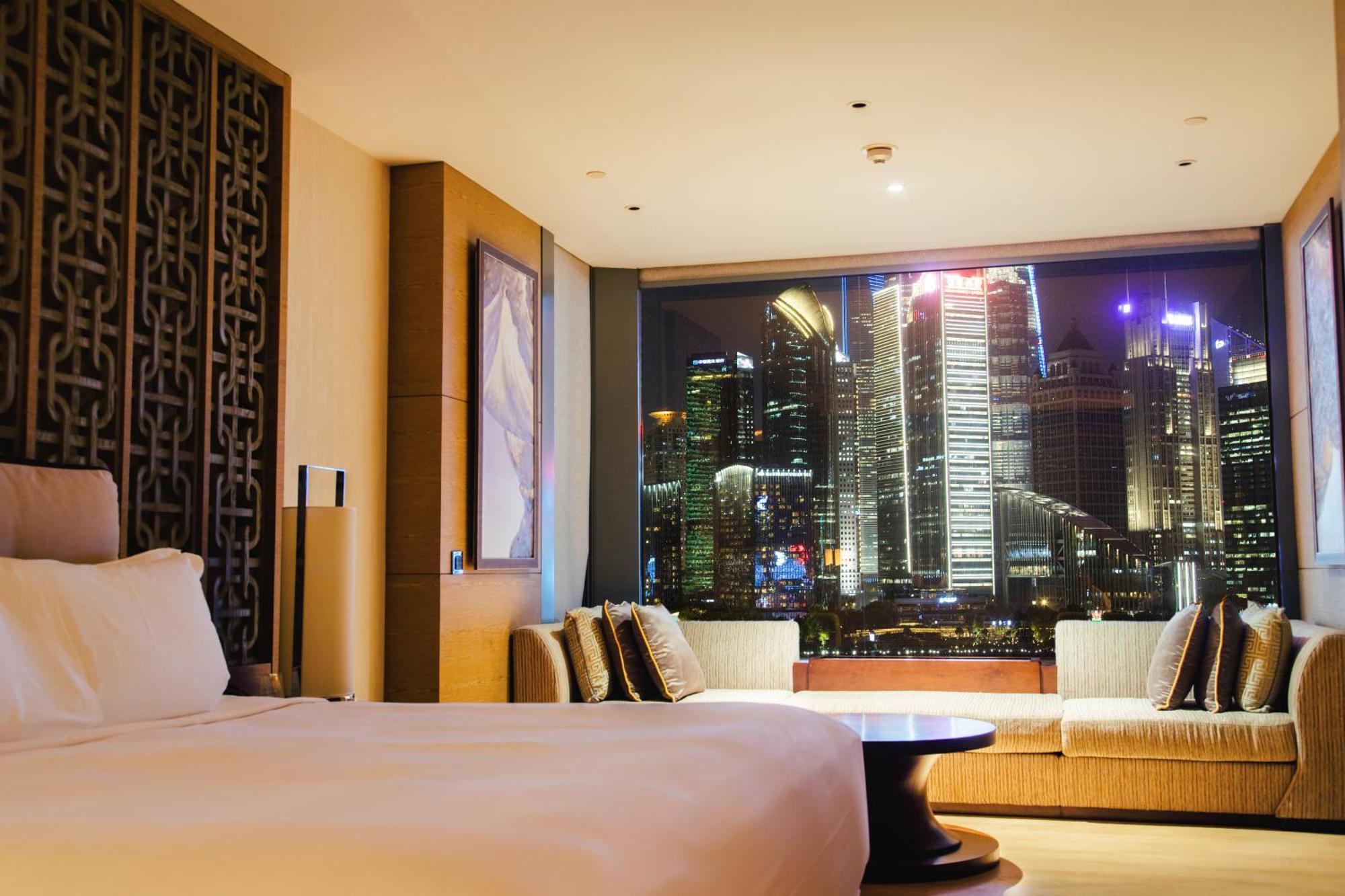 Banyan Tree Shanghai On The Bund Exterior photo